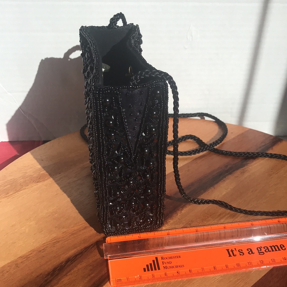 Black sequin beaded crossbody evening bag - Picture 7 of 9